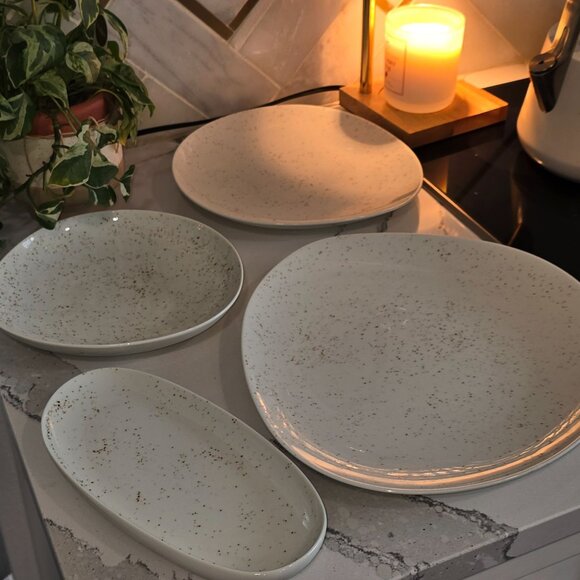 Schonwald German Organic Pottery Speckled Serving & Dinnerware Set 4 Pieces - Picture 8 of 14